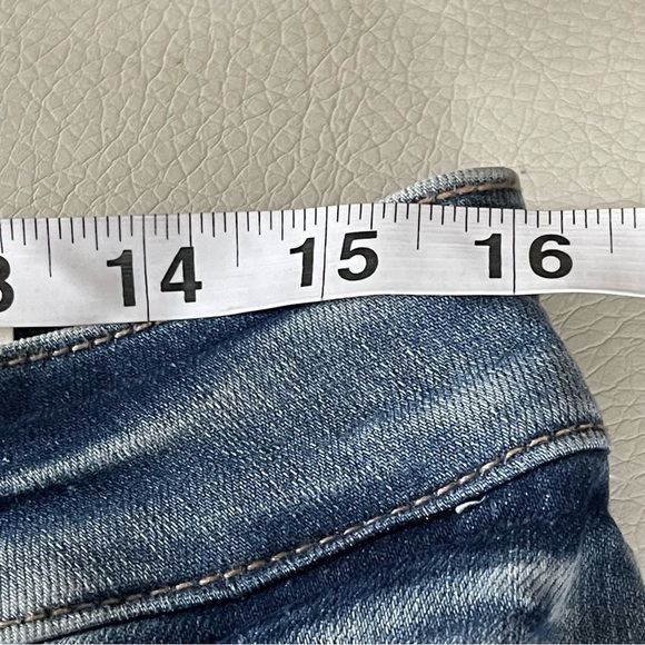 M Jeans by Maurices women’s Jean shorts everflex high rise size 14 NWT - Picture 10 of 13